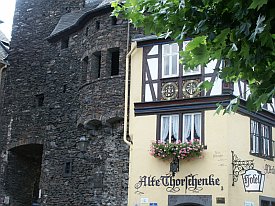 Bild: (24534 Bytes)